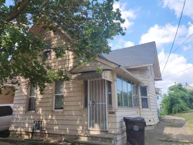 Main picture of 3644 E 50th St