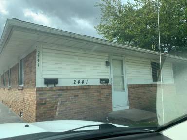 Main picture of 2441 Airport Hwy