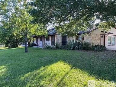 Main picture of 808 Blanco Ln
