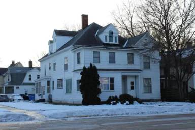 Main picture of 403 W Wabasha St