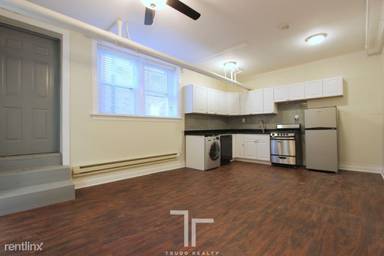 Main picture of 2129 N Dayton St