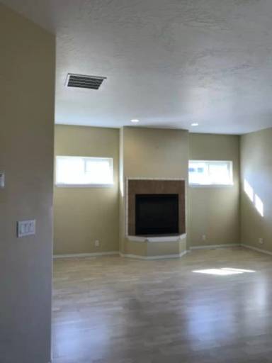 Main picture of 375 Aspenwood Dr