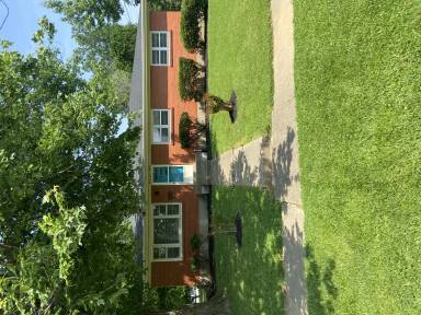 Main picture of 3715 Stanton Blvd