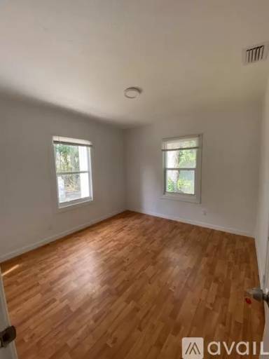 Main picture of 5831 SW 62nd St