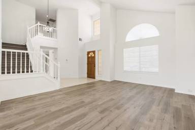 Main picture of 1830 Zircon Ave