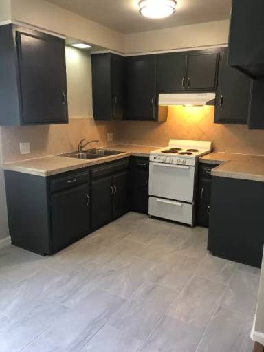 Main picture of 15436 Vanowen St