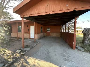 Main picture of 2521 Roper St