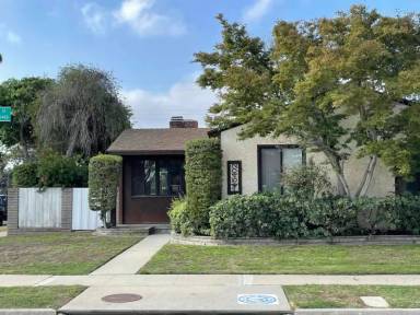 Main picture of 5402 W 134th St