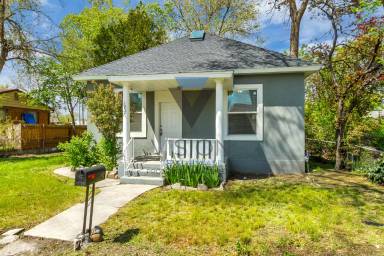 Main picture of 1032 S Jeremy St