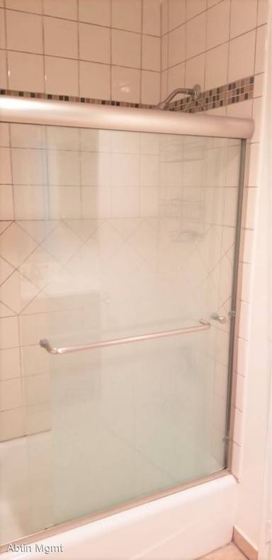 Main picture of 1200 S Shenandoah St