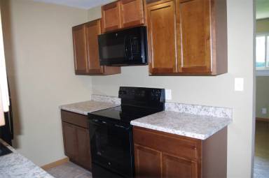 Main picture of 5 Sarpy Rd
