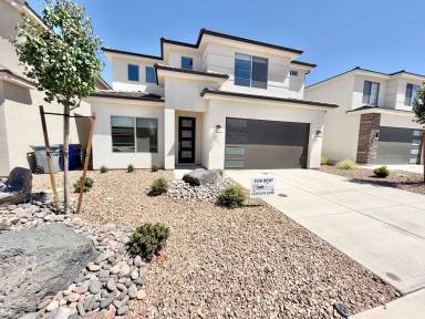 Main picture of 321 S Deep Creek Dr
