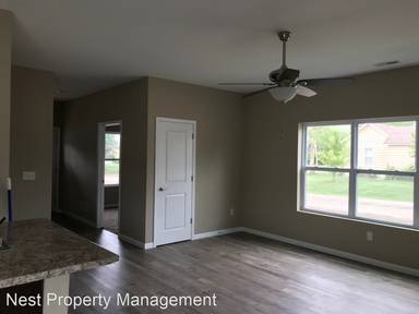 Main picture of 212 E Main St