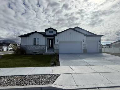 Main picture of 881 W Sagewood Dr