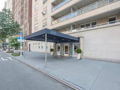 Main picture of 300 East 57th Street