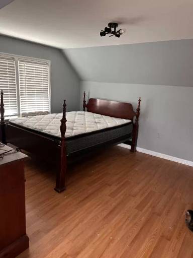 Main picture of 716 Putnam Ave