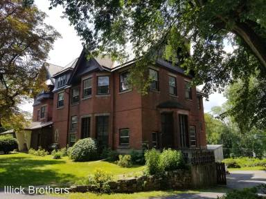 Main picture of 407 Delaware Ave