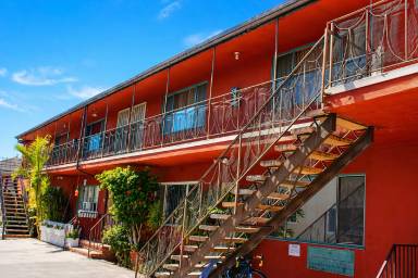 Main picture of 3761 S Barrington Ave