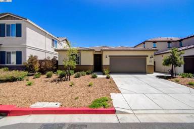 Main picture of 4050 Kenwood Cir