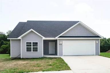 Main picture of 916 Windsor Ct