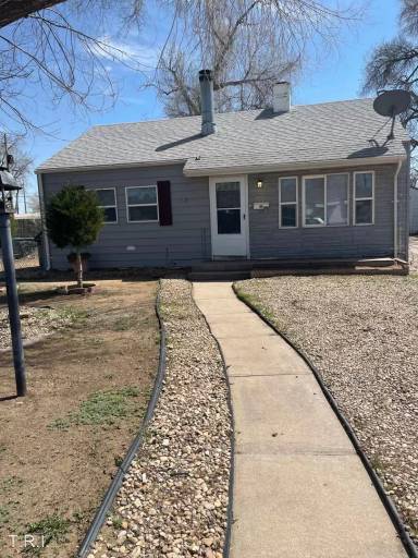Main picture of 2334 W 7th St