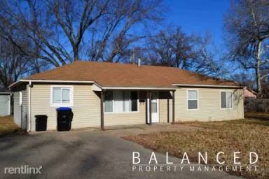 Main picture of 1400 SW 37th St