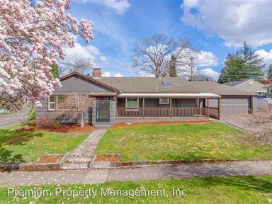 Main picture of 2310 Cottage St SE