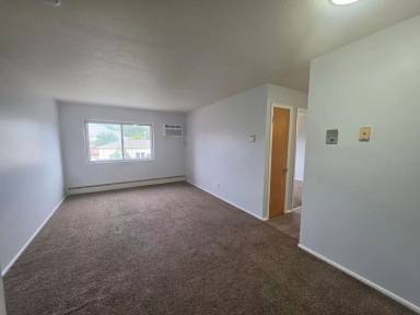 Main picture of 21 Olive St