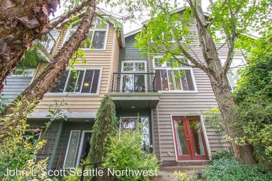 Main picture of 127 25th Ave E