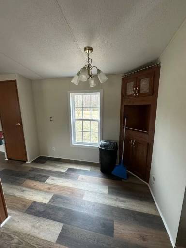 Main picture of 383 Roberts Rd