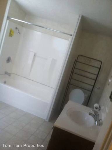 Main picture of 81 N Church St