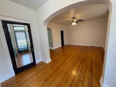 Main picture of 4243 Louisiana Ave