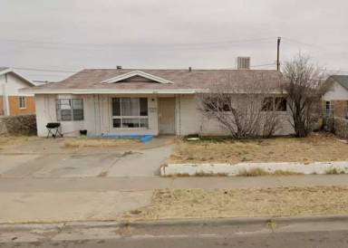 Main picture of 10264 Yellowstone St