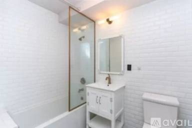 Main picture of 31 Brooklyn Ave