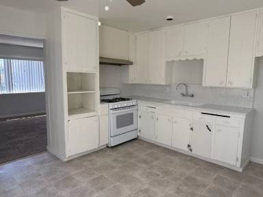 Main picture of 6342 Springfield St