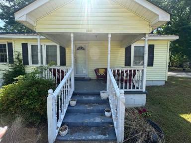 Main picture of 110 Martin St
