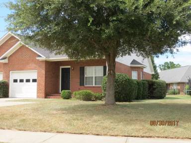 Main picture of 3421 Beacon Dr