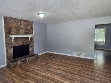 Main picture of 5720 Buck Ct