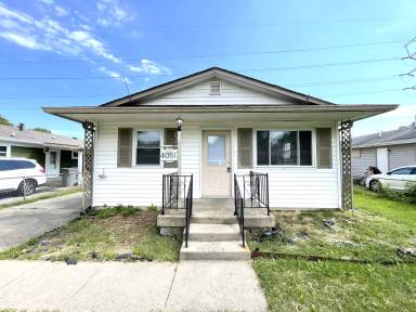 Main picture of 4051 Desmond Ave