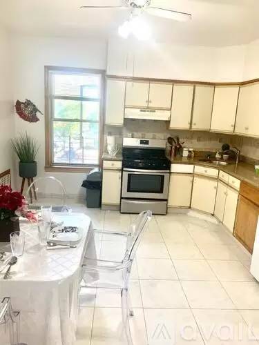 Main picture of 8685 17th Ave