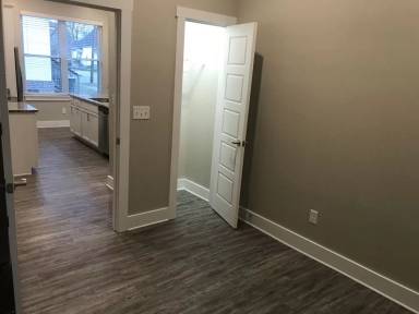 Main picture of 909 S Kelley St