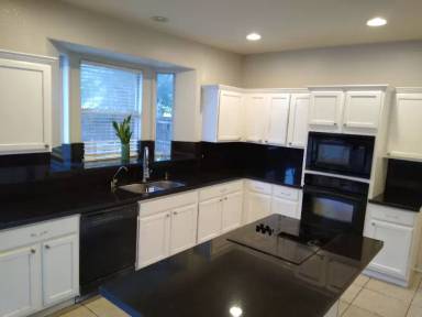 Main picture of 2424 Grayson Ave