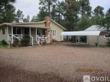 Main picture of 330 S Woodland Rd