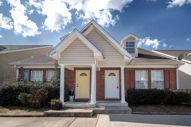 Main picture of 3384 Sawtooth Dr