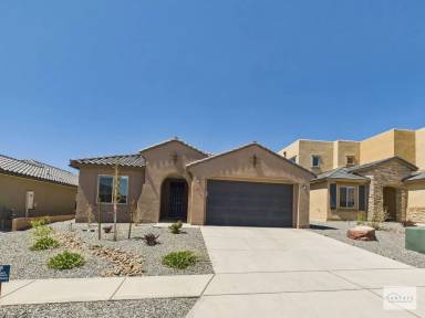Main picture of 7 Firecrown Ln