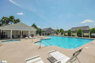 Main picture of 102 Mystic Ct