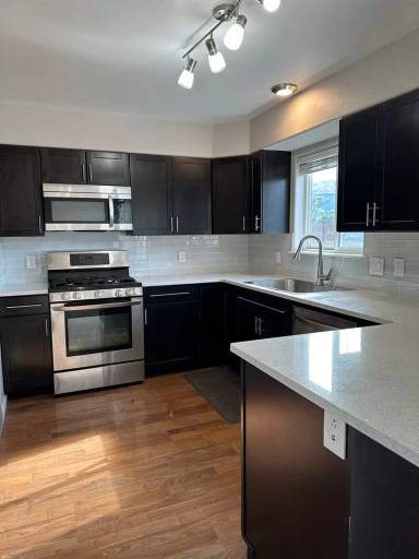 Main picture of 7014 Gold Kings Ave
