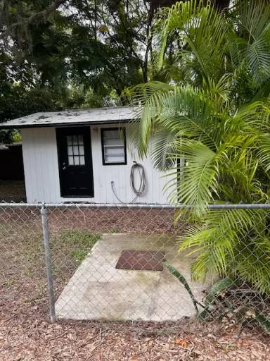 Main picture of 7939 Cadillac Ave