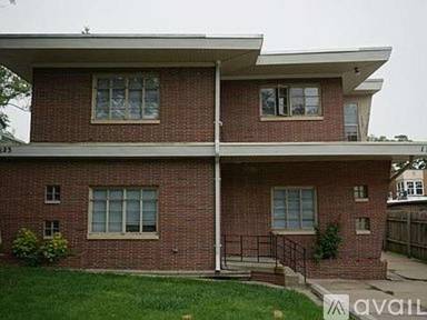 Main picture of 123 N 38th St