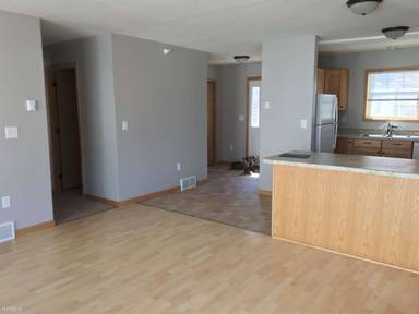 Main picture of 547 4th Ave SW